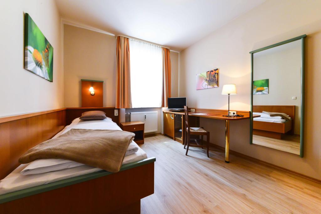 Boardinghouse Pfarrkirchen 호텔 객실 사진