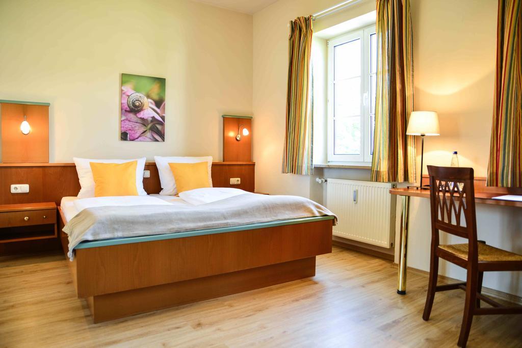 Boardinghouse Pfarrkirchen 호텔 객실 사진